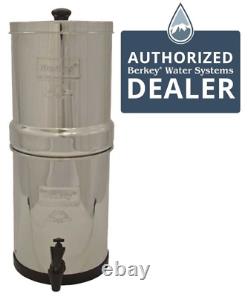 Berkey Travel Water System BlemishedWith 2 Brand New Ceramic Filters