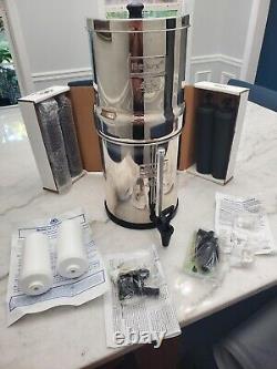 Big Berkey Gravity Water Filter System with 4 Black & 2 Fluoride Water Filters